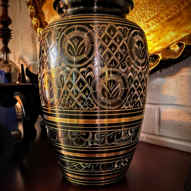 Urns